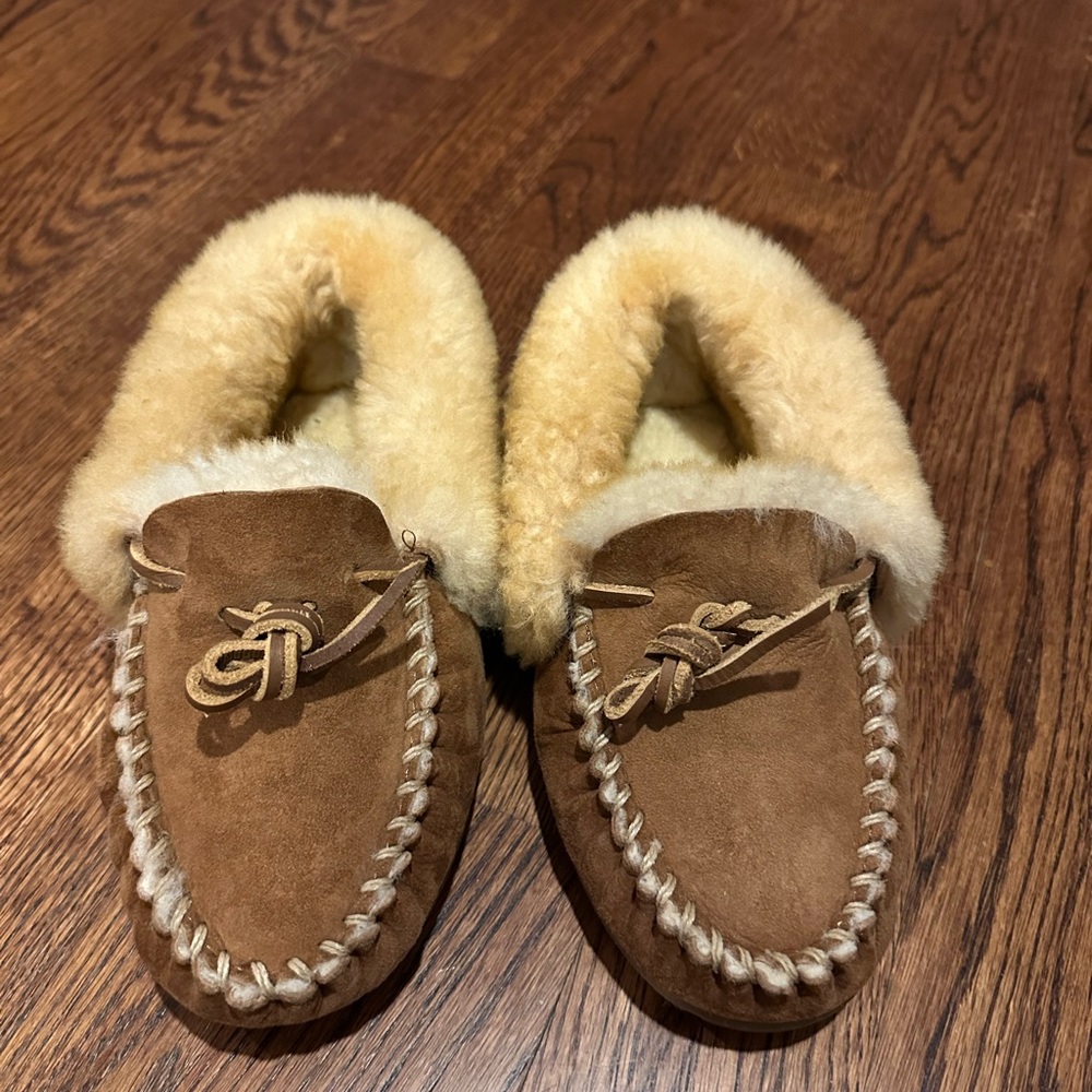 LLBean Women's Wicked Good Moccasins - Size 6 wide